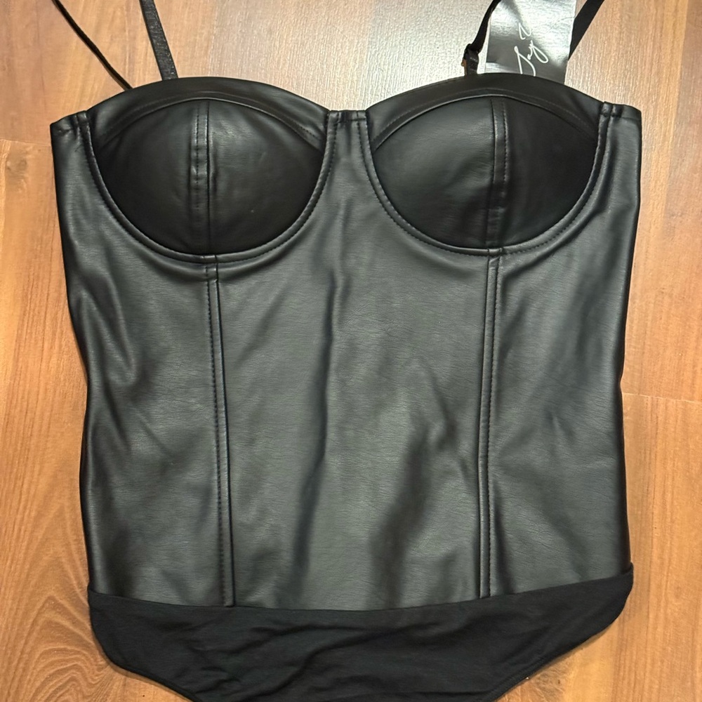 Ty Wet Black Women's Top with Tag